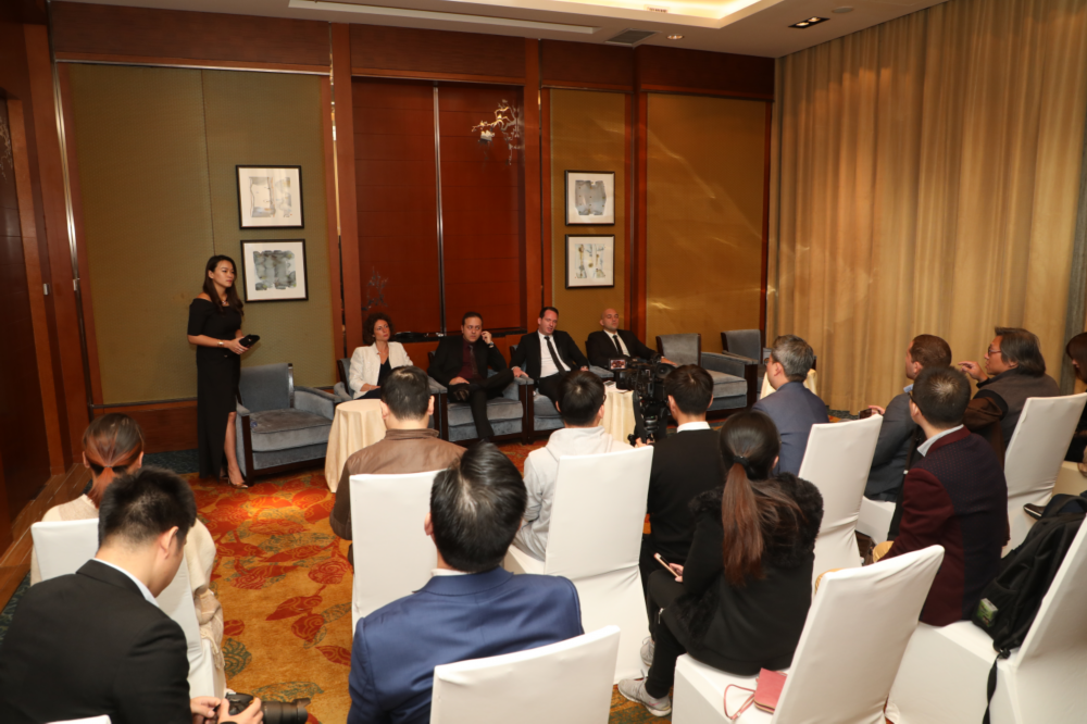 维妮签约哪个公司(维妮身材)